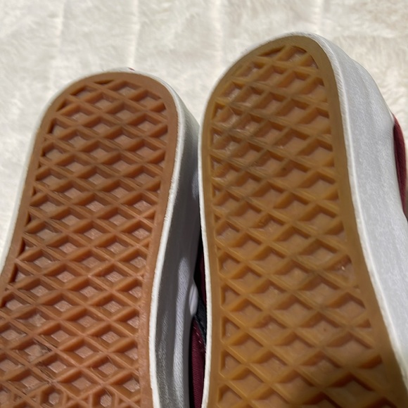 Slip On Vans - Picture 6 of 10
